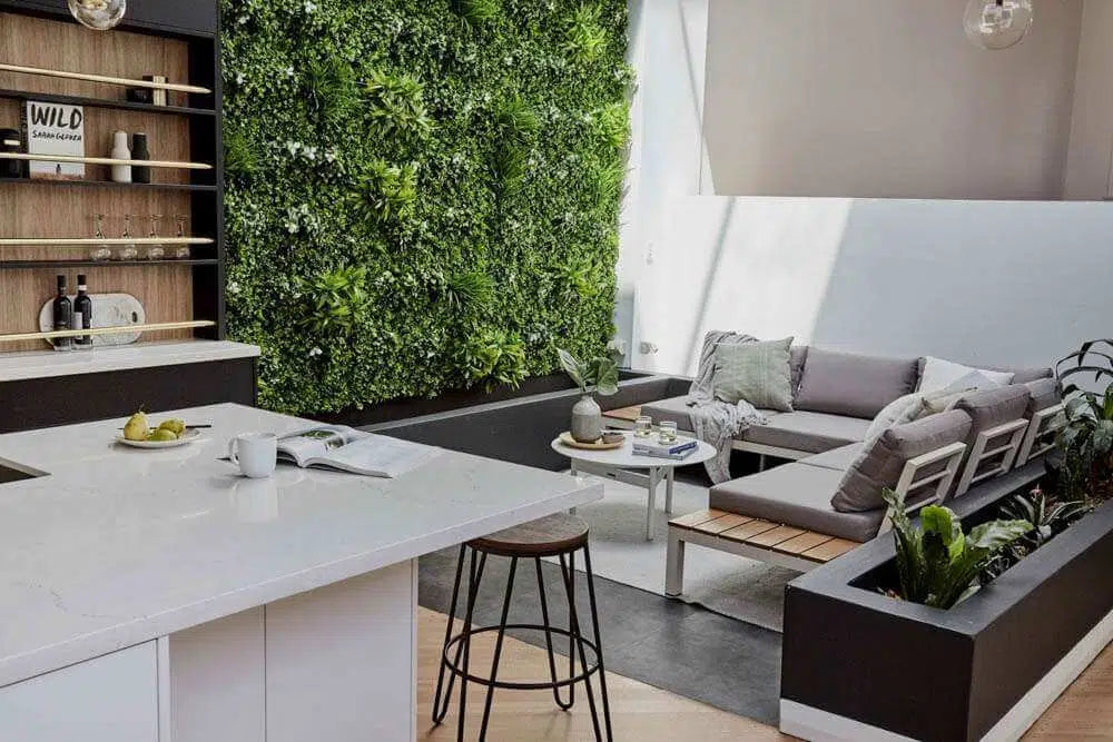 Luxury White Oasis Vertical Garden / Green Wall UV Resistant 1m x 1m