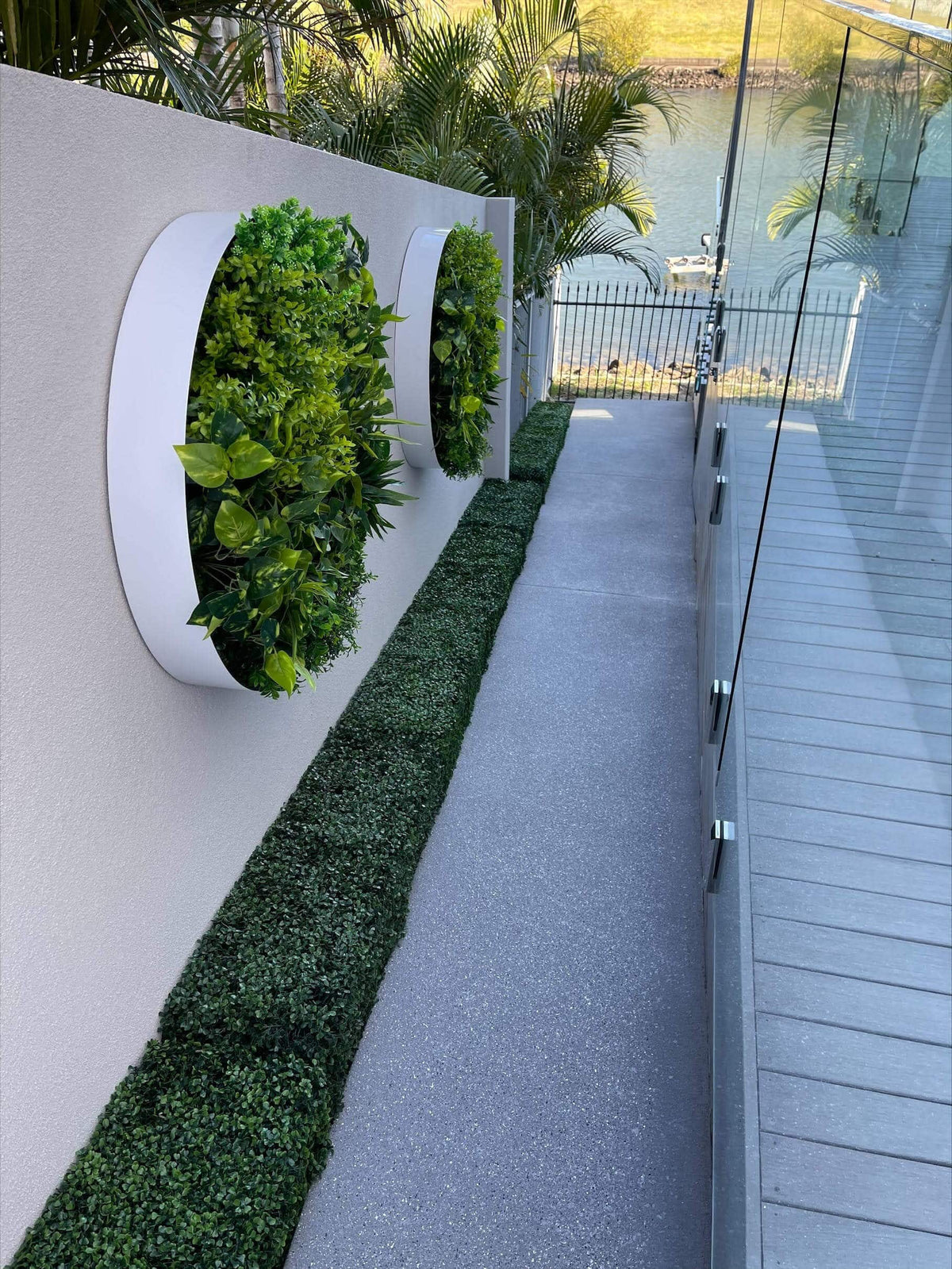 Portable Boxwood Hedge UV Resistant 25cm High 100cm Long - Active Workspace