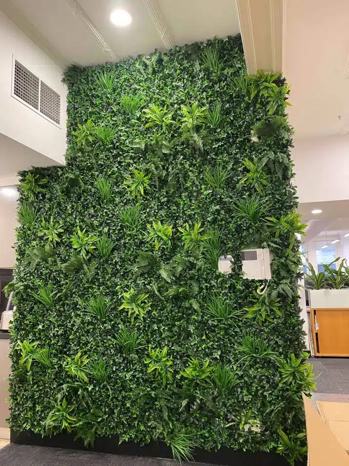 Luxury Green Tropics Vertical Garden/Green Wall UV Resistant 1m x 1m