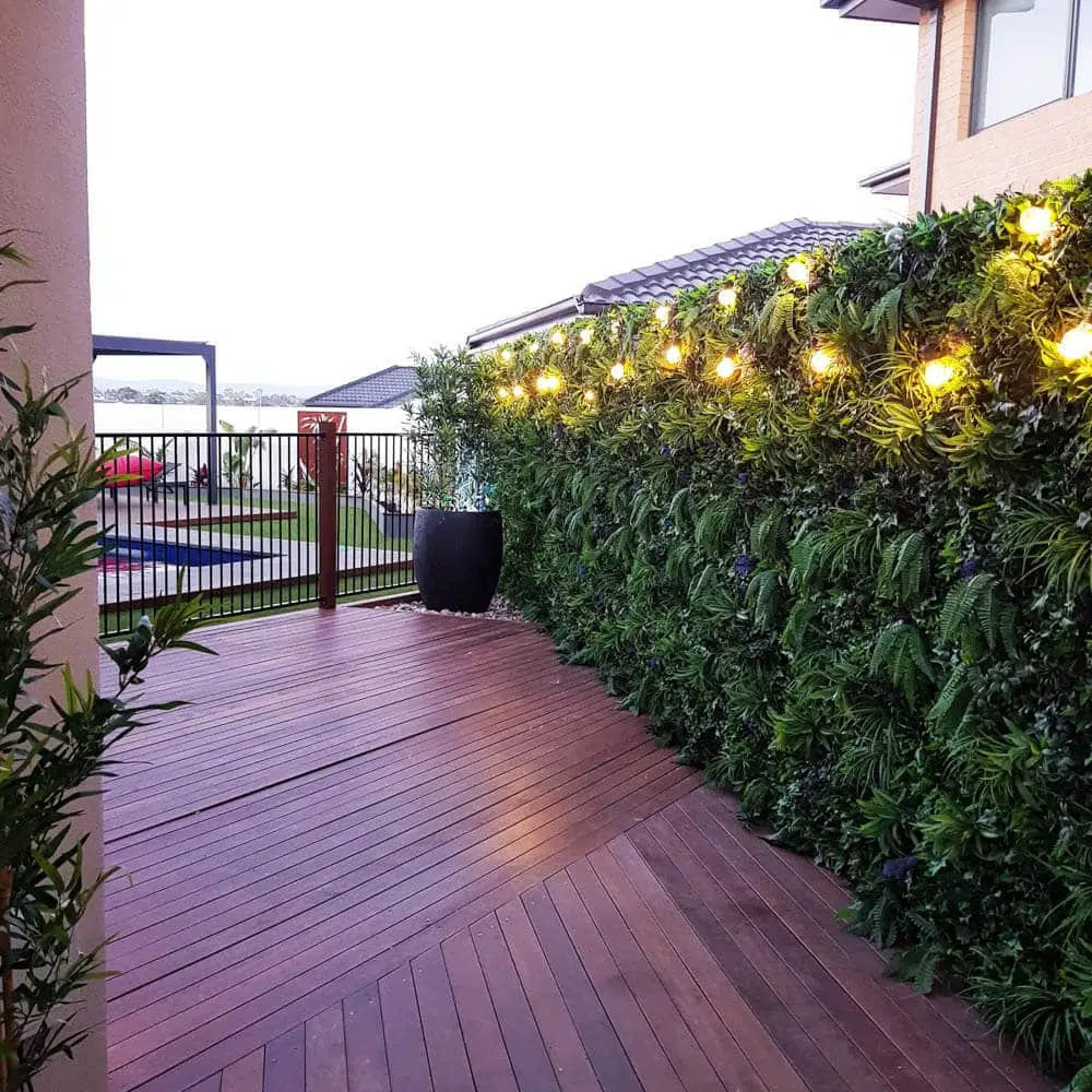 Luxury Green Tropics Vertical Garden/Green Wall UV Resistant 1m x 1m